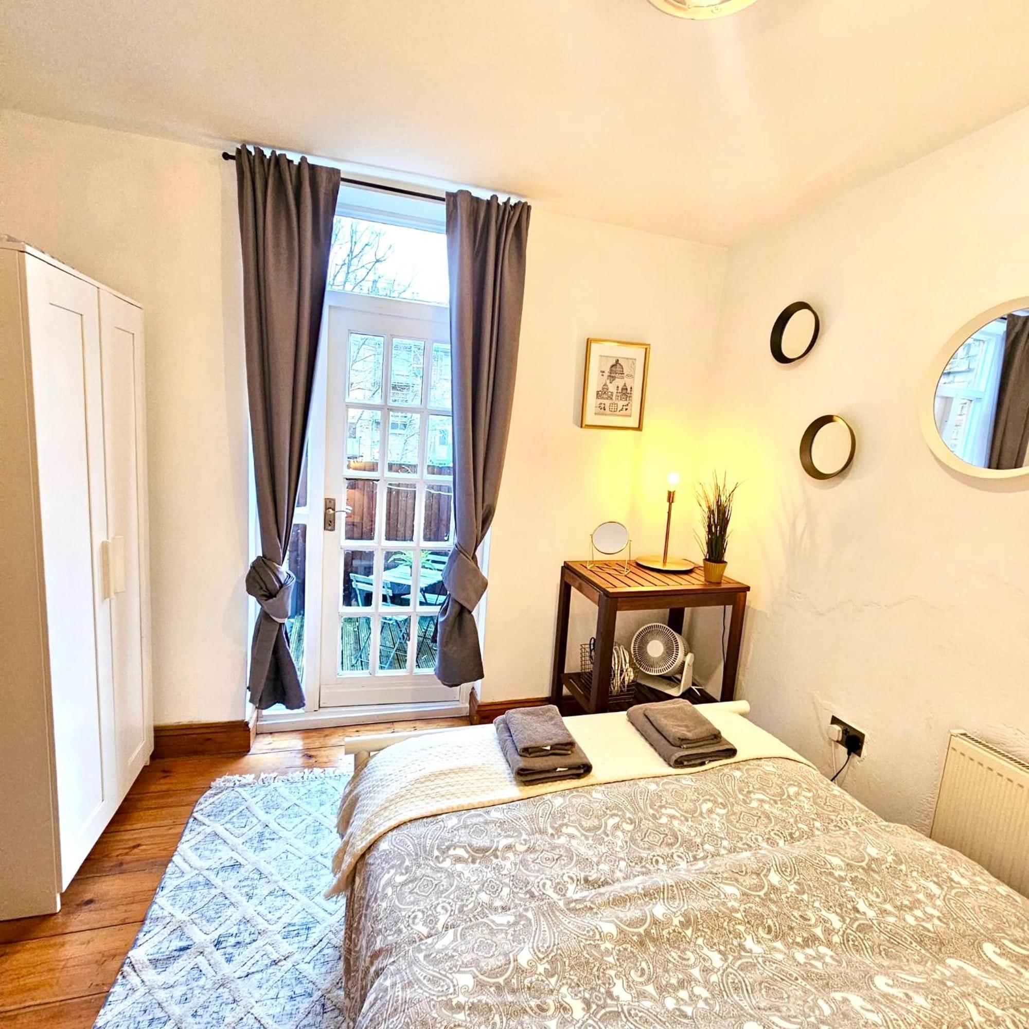 Lovely 1 Bed Apartment 2 Min To Station ลอนดอน ภายนอก รูปภาพ