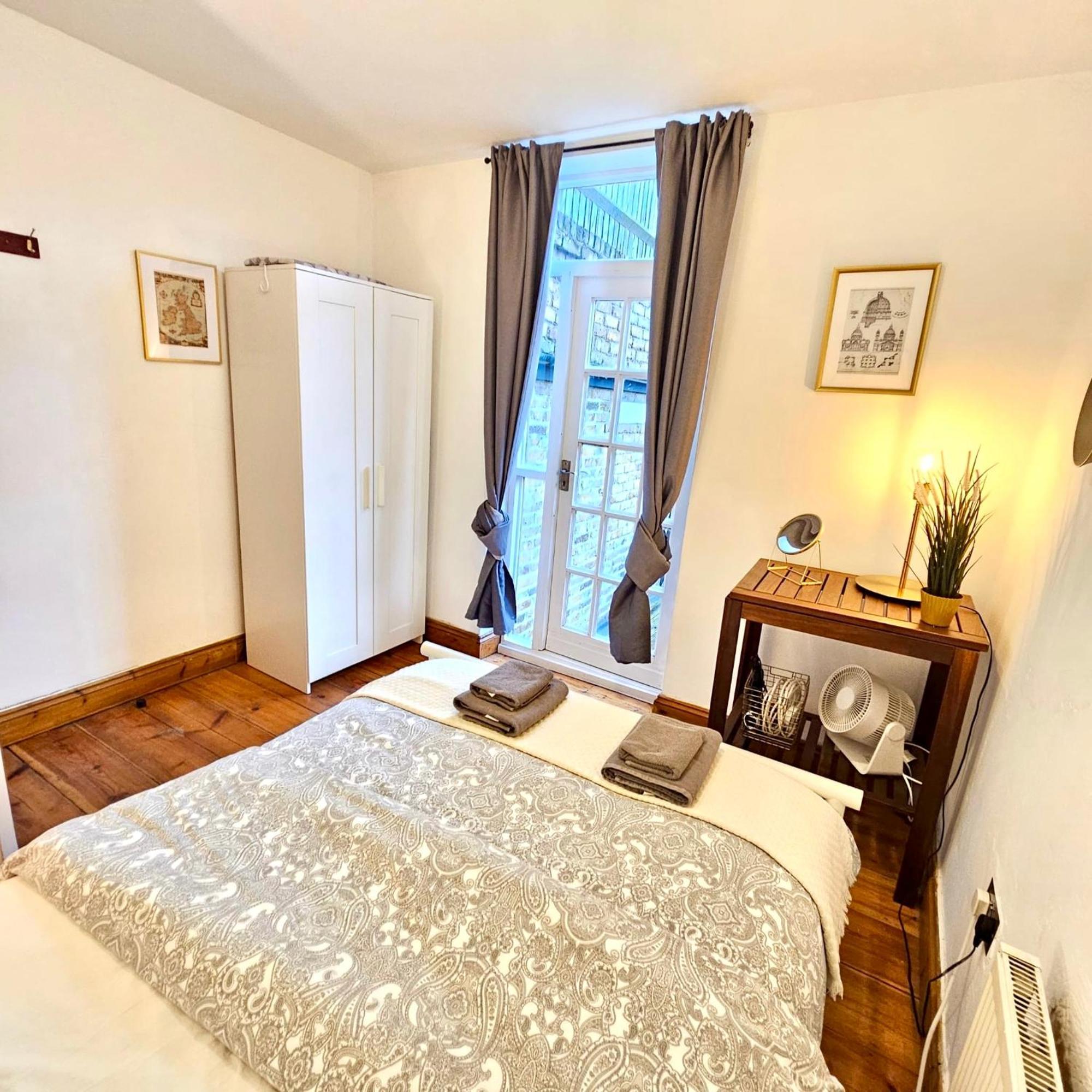 Lovely 1 Bed Apartment 2 Min To Station ลอนดอน ภายนอก รูปภาพ